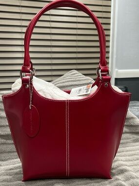 Wilsons Leather Red Patent Shoulder Bag